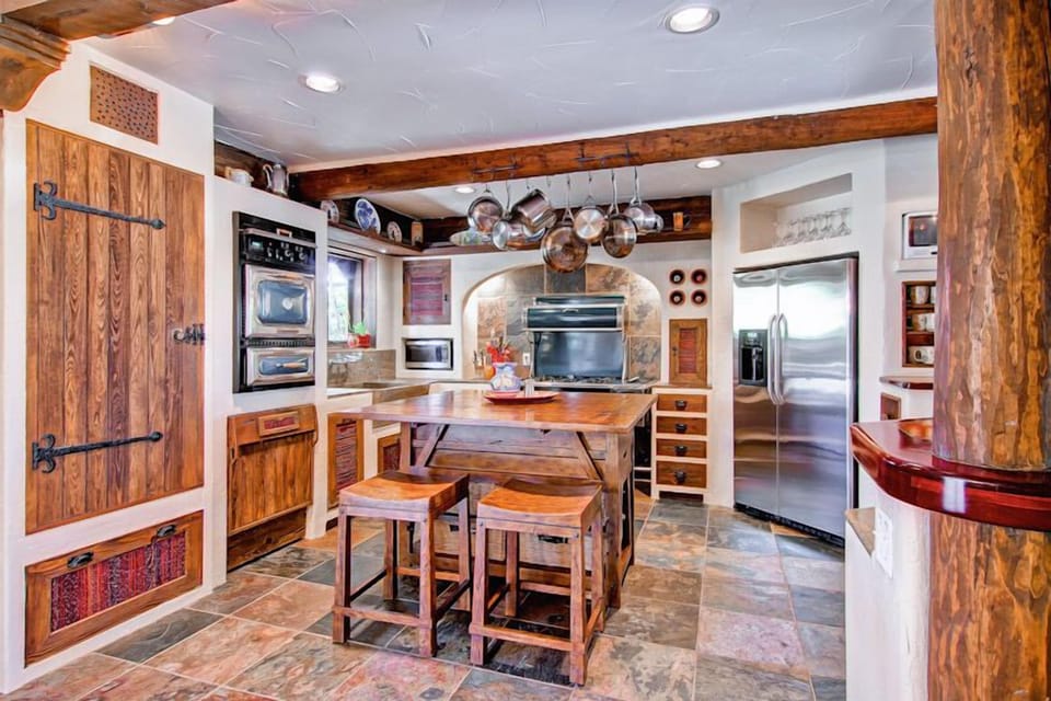 Kitchen - Kitchen