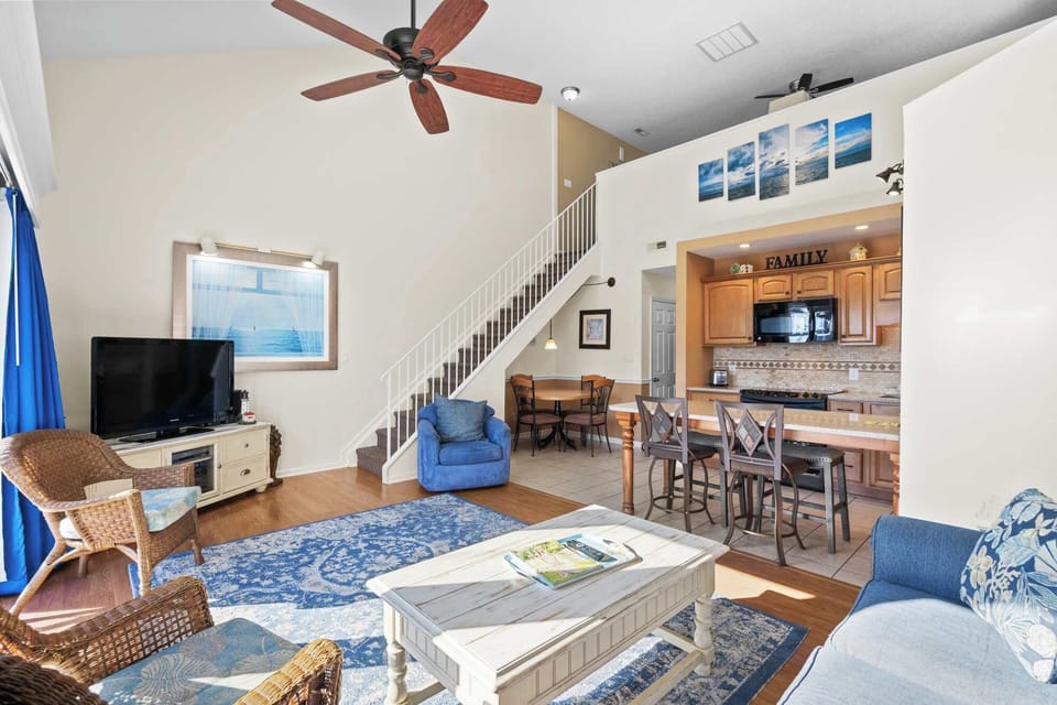 Open Concept with Two Eating Areas