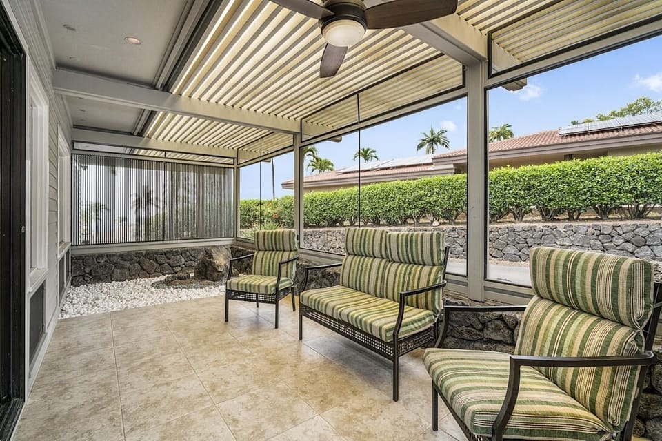 Additional Outdoor Area with seating