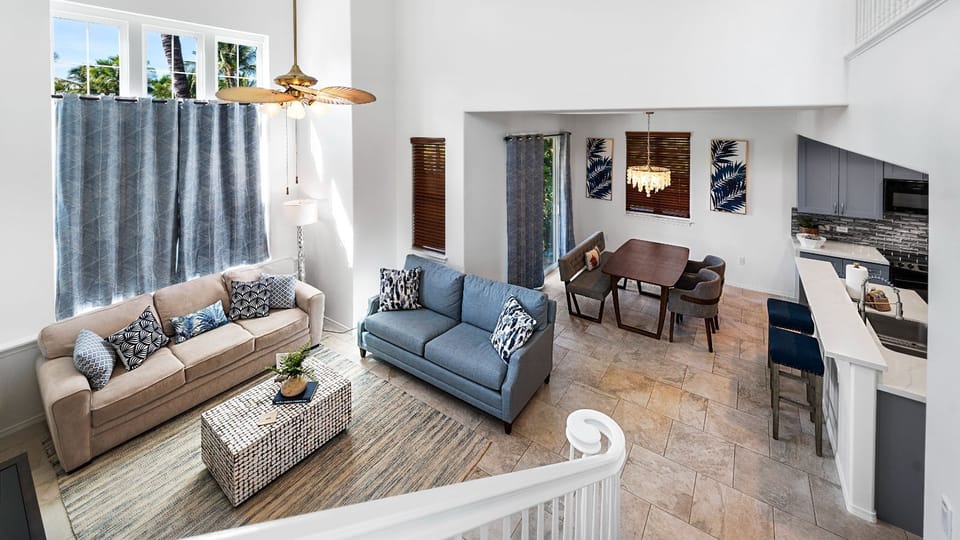 Living/Dining Area
