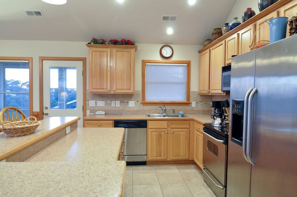 NHC10: Danube Breezes | Top Level Kitchen