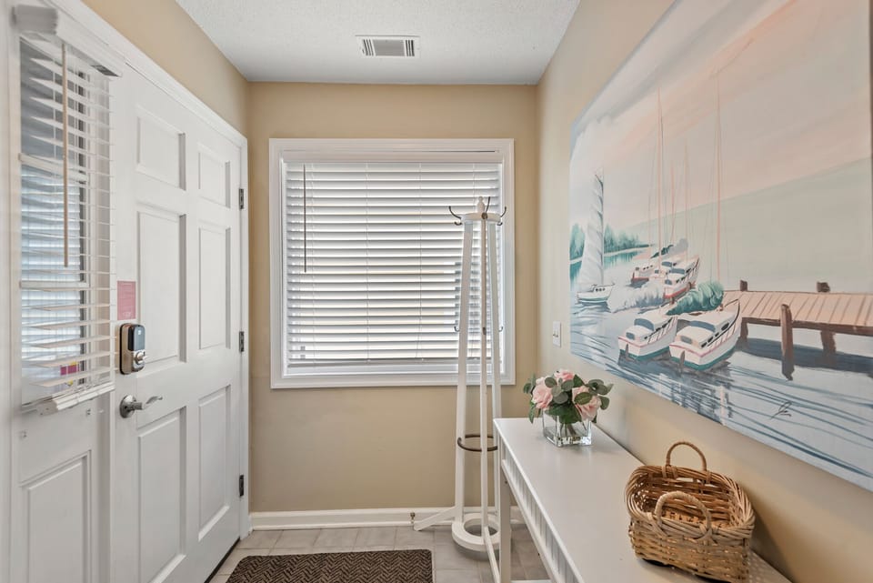 L34: Outer Banks Bliss | Bottom Level Foyer
