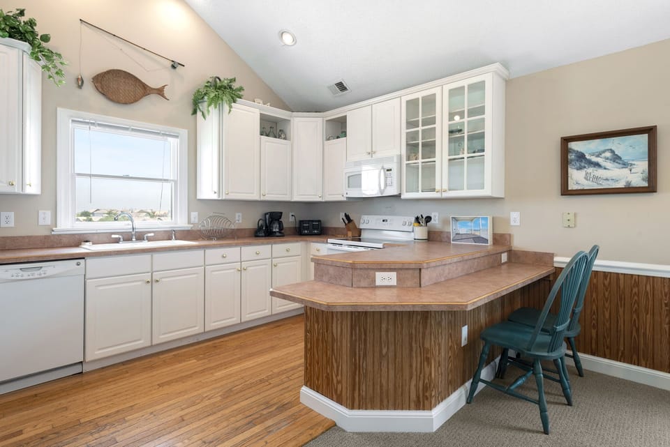 SW13: Milky Way | Top Level Kitchen