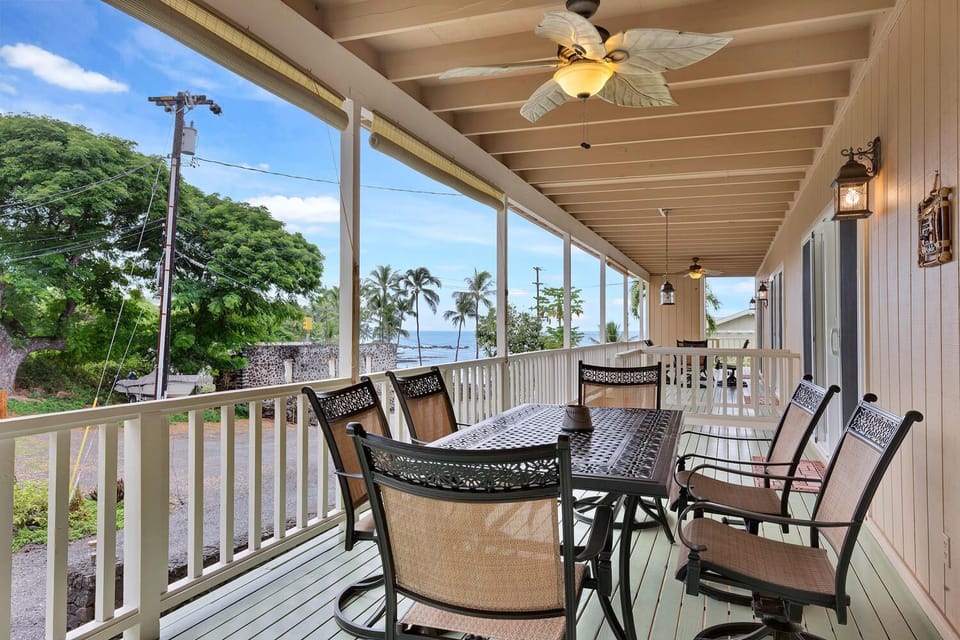 Lanai Dining with Ocean Views