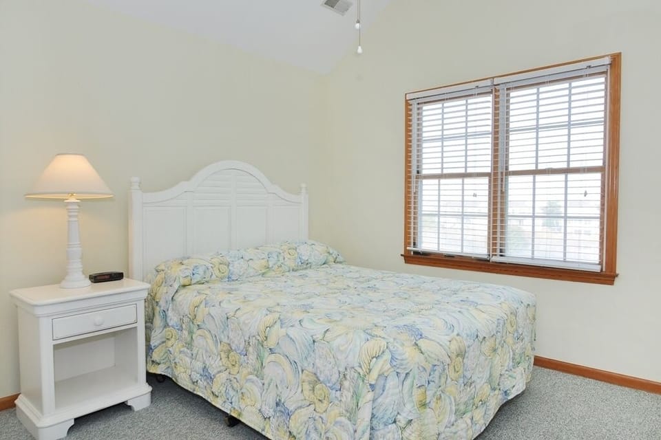 W07: Wedges 7 | Top Level Bedroom 4