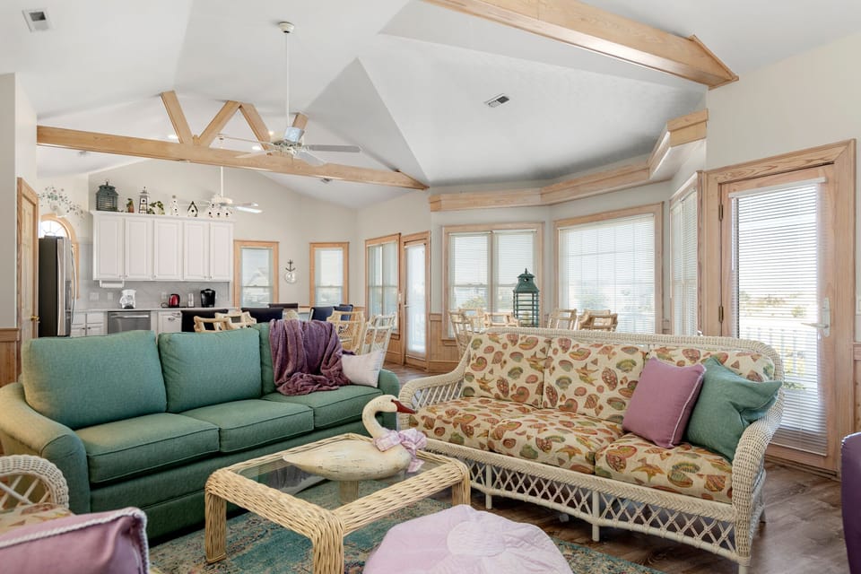 SS02: Fergusons Flagship | Top Level Living Area