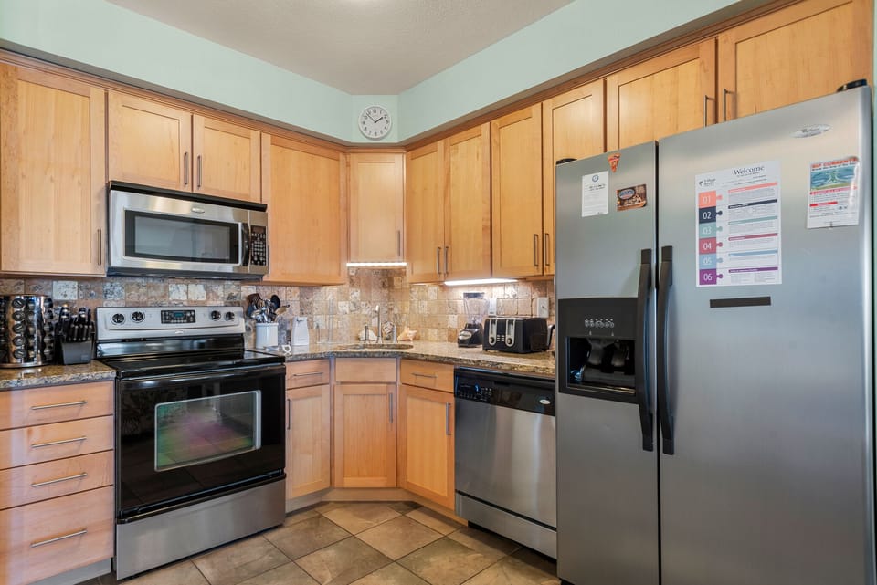 FF102:  Simplicity | Kitchen