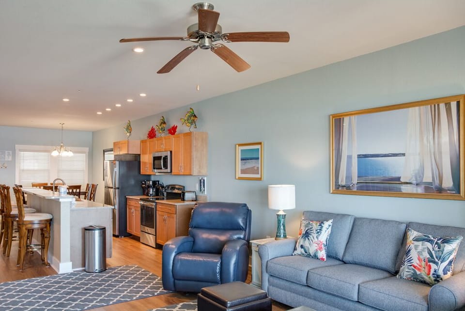 SE403:  Star of the Sea | Living Area