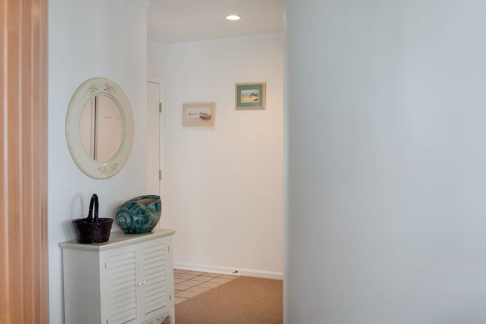 DS304:  Daniel's Diamond | Entry Way