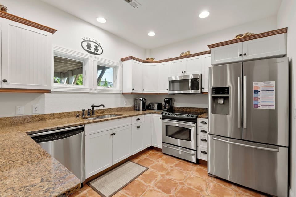 VP102: Under The Boardwalk | Kitchen