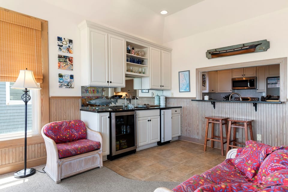 SP5B: Sea Pointe Paradise | Top Level Breakfast Nook
