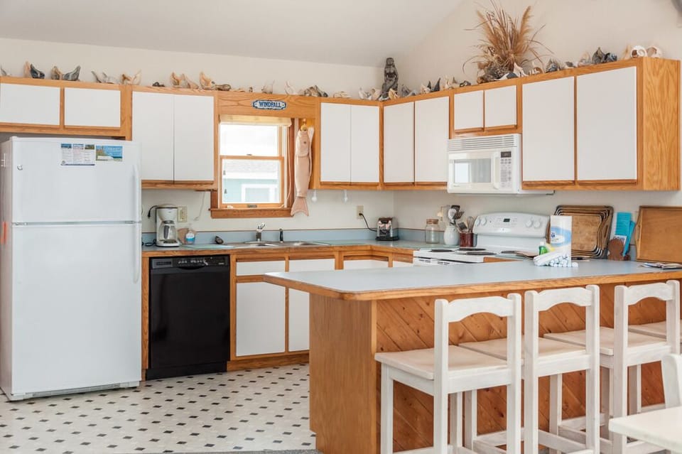 SN29: Windfall | Top Level Kitchen