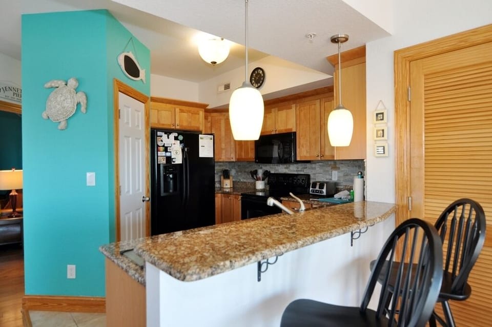 SL01N: Surround Sound | Bottom Level Kitchen