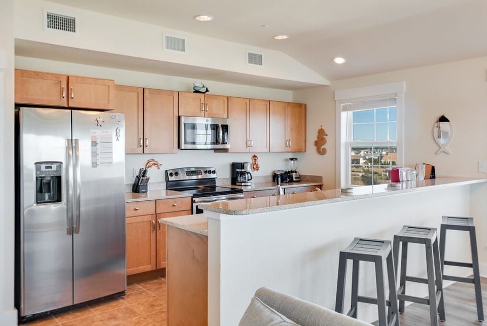 SE402: Seven Cs 402 | Kitchen Area