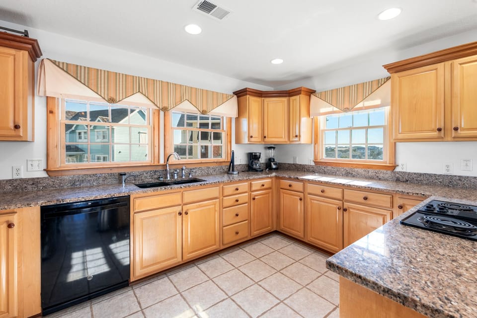 SW05: Seawatch 5 | Top Level Kitchen