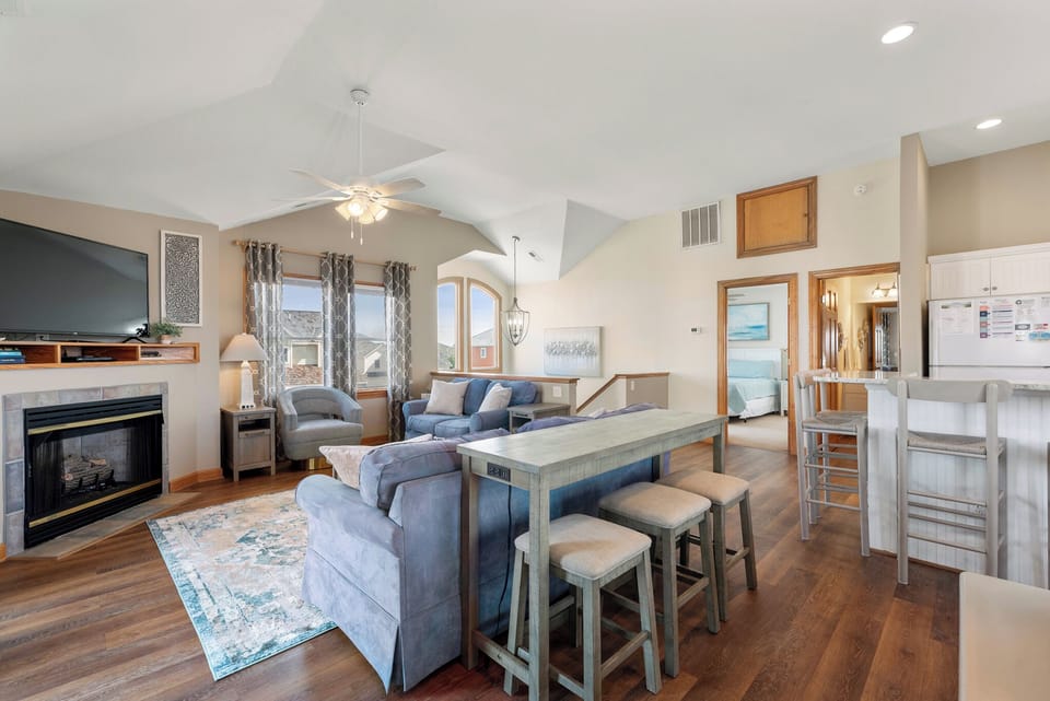 SV07: Sandy Sea Gulls | Top Level Overview - Fireplace Not Available For Guest