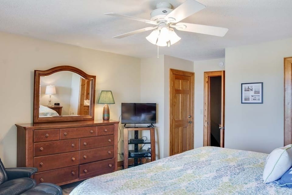 QF1:  August Recess | Top Level Bedroom 3