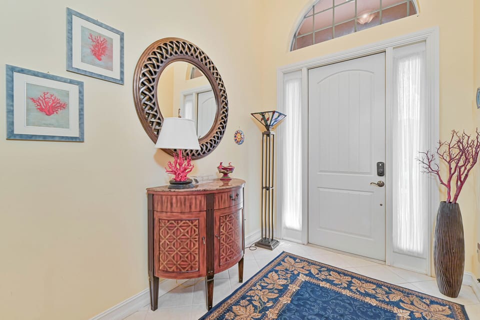GR12597 - Covered entry outside and welcoming foyer invite you to this lovely home