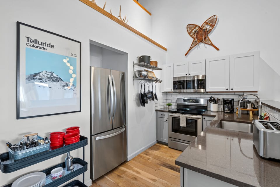 Well equipped kitchen.