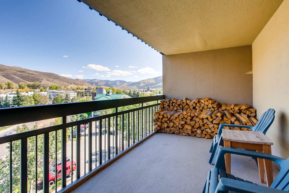 Master Bedroom Balcony