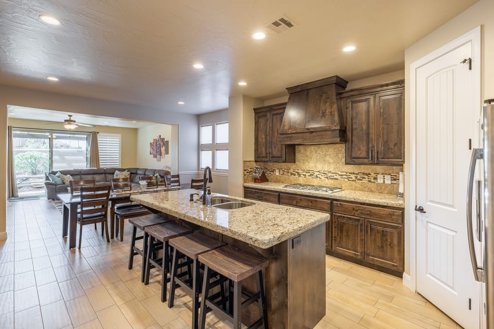 View of Kitchen - The first view as you come into red rock vista with a 
nice open kitchen.