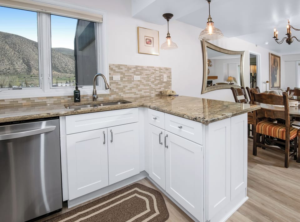 Kitchen - Kitchen