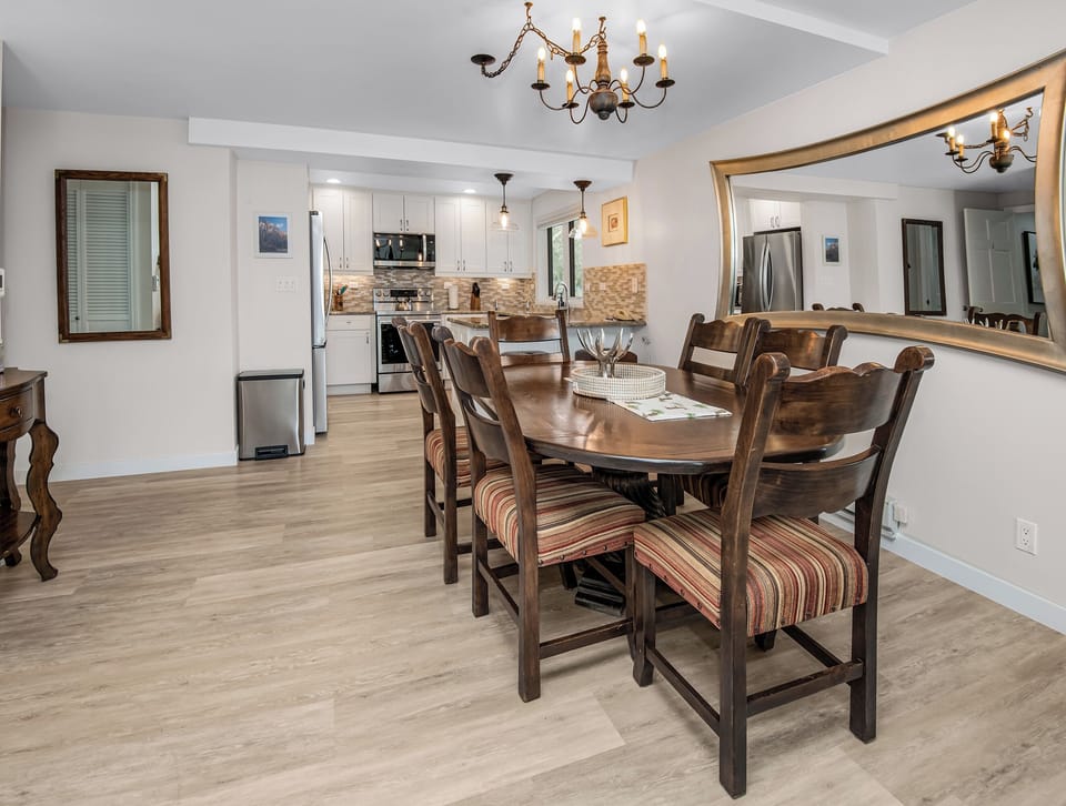 Dining Area - Dining Area