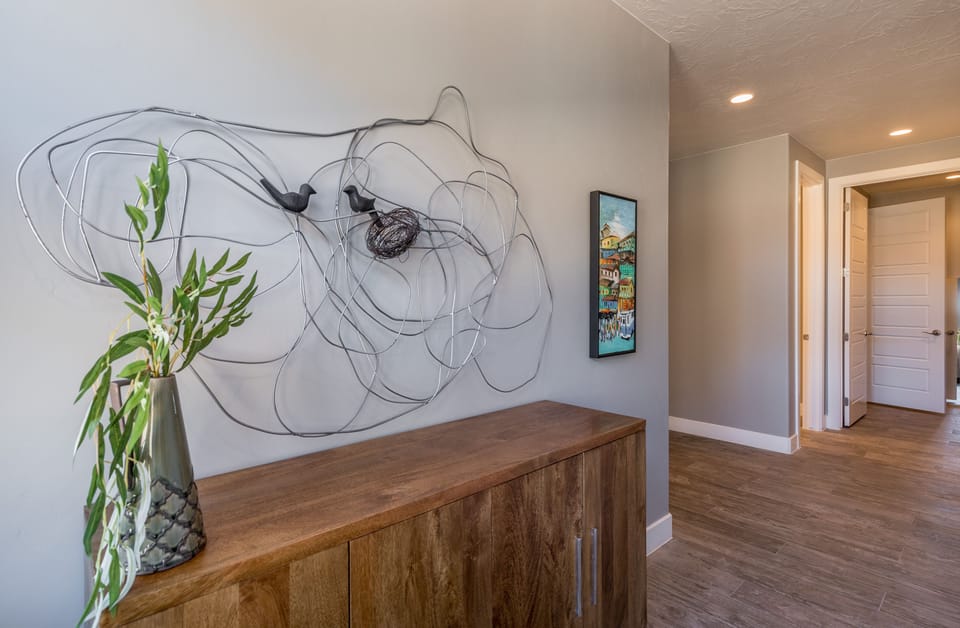 Front Entry - The front entry welcomes you to our beautiful home, Snow Canyon Sunrise.