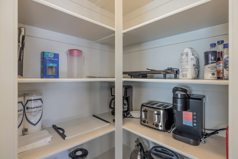 Kitchen Pantry