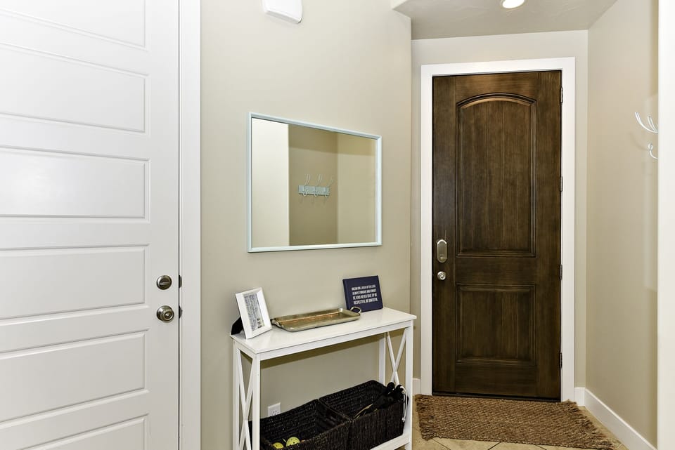 Front Entry - Welcome to Gardiner's Getaway!