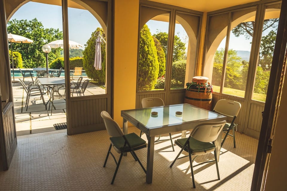 Table, Furniture, Building, Property, Chair, Plant, Wood, Tree, Shade, Interior Design