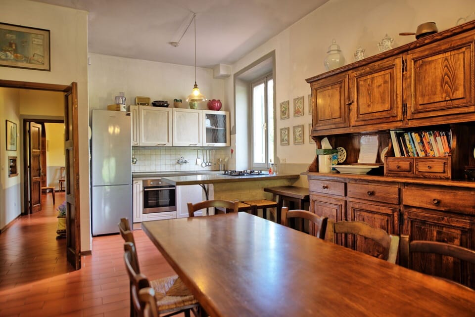 Dining Room, Kitchen