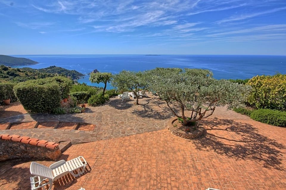 Vegetation, Property, Coast, Shore, Sea, Tree, Real Estate, Beach, Bay, Ocean