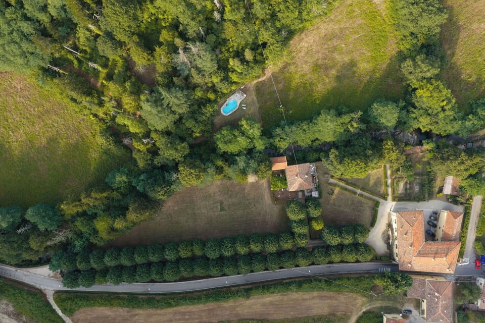 Building Exterior, Garden, Pool, Scenic View