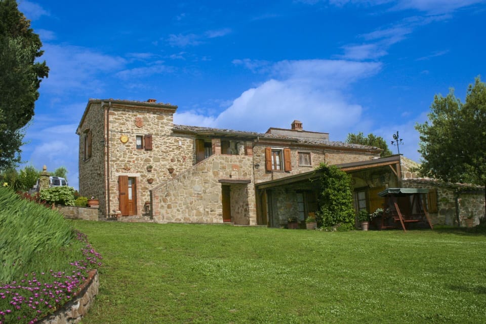 House, Shrub, Rural Area, Cottage, Estate, Village, Farmhouse, Garden, Landscaping