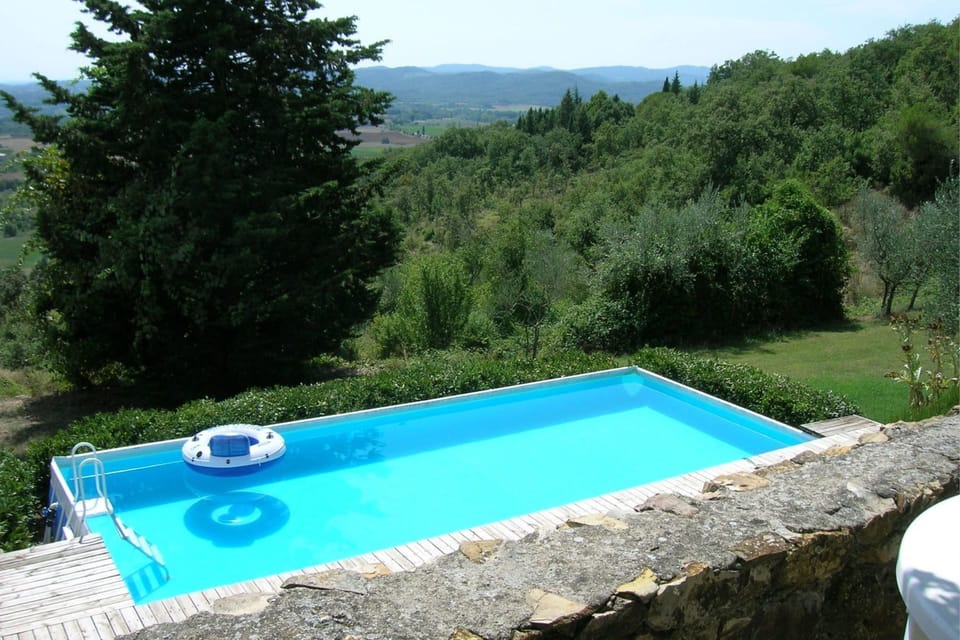 Water, Plant, Sky, Nature, Swimming Pool, Rectangle, Tree, Grass, Shade, Leisure