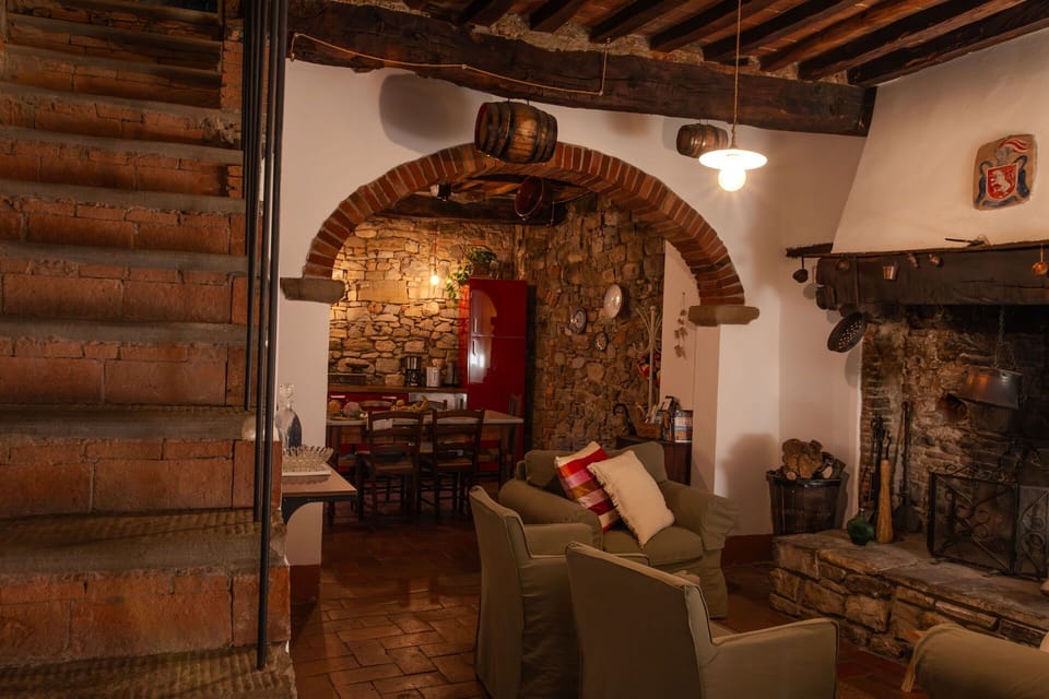 Furniture, Wall, Interior Design, Wood, Ceiling, Flooring, Lighting, Floor, Room, Chair