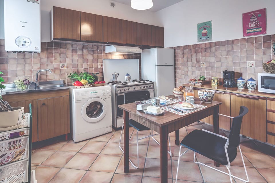 Food, Kitchen, Room Detail