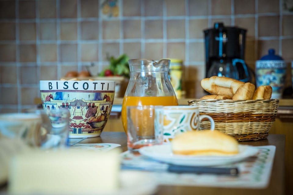 Kitchen, Room Detail
