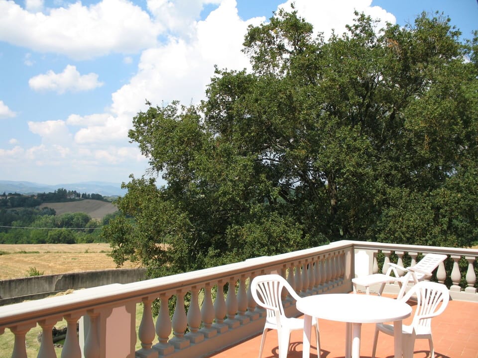 Balcony / Terrace / Patio