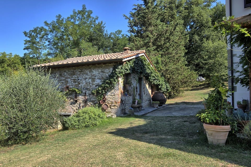 Property, House, Wall, Home, Cottage, Real Estate, Tree, Building, Grass, Garden