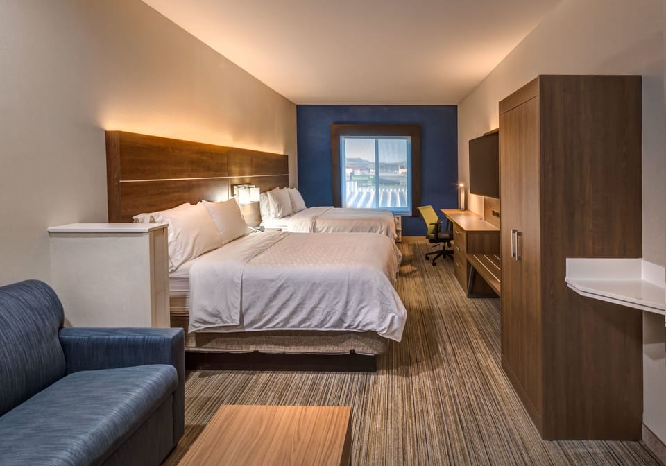 In-room safe, desk, iron/ironing board, free cribs/infant beds