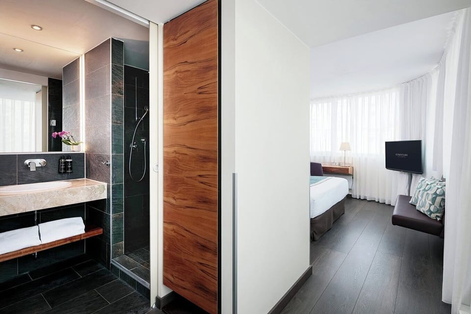 Minibar, in-room safe, desk, laptop workspace