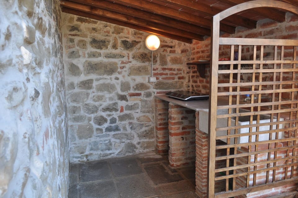 Room Detail