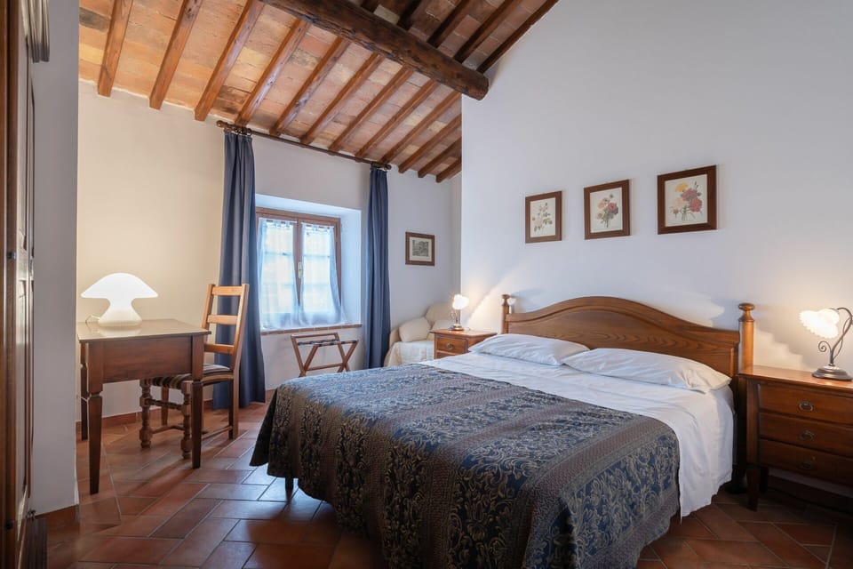 rocche-di-valiano-chianti-castelnuovo-berardenga-glicine-bedroom