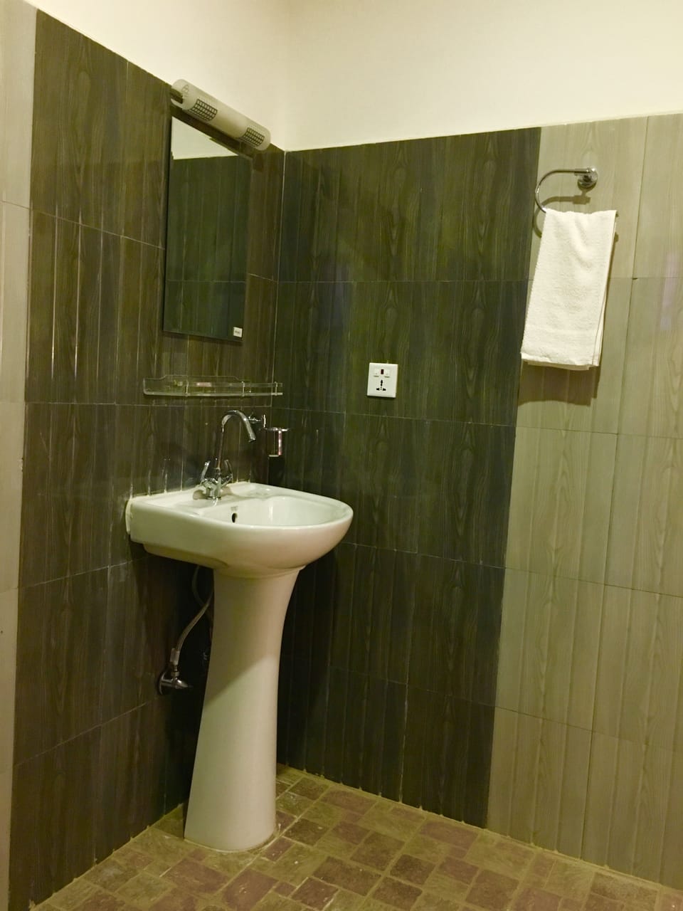 Family Villa, Multiple Beds, Garden View, Garden Area | Bathroom sink