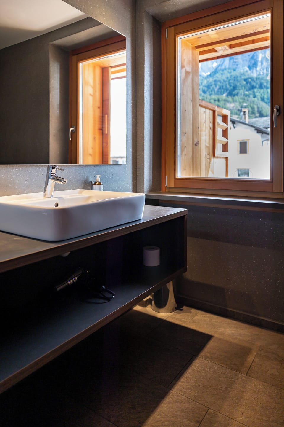 Suite, Mountain View | Bathroom | Shower, hair dryer, towels