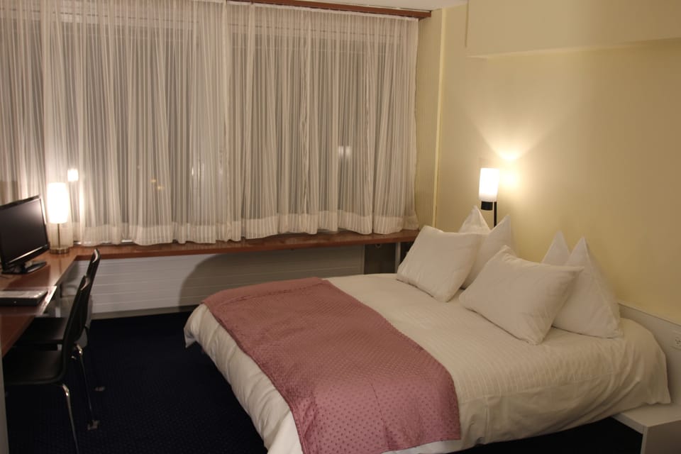 Double Room | In-room safe, desk, rollaway beds, free WiFi