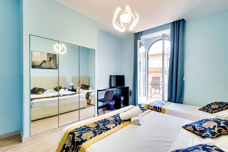 Premium bedding, pillowtop beds, minibar, in-room safe