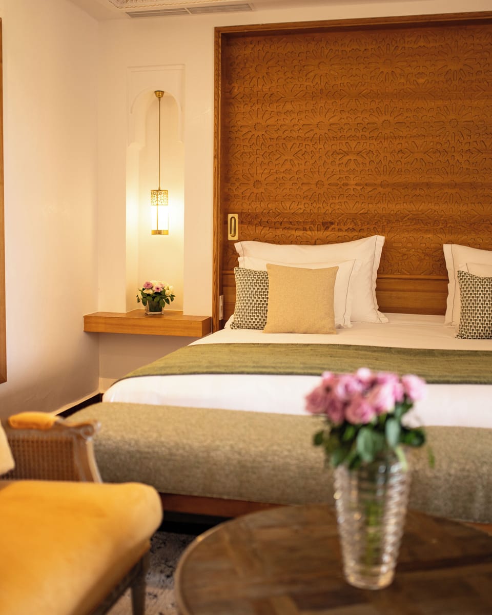 Royal Suite | Minibar, in-room safe, desk, laptop workspace